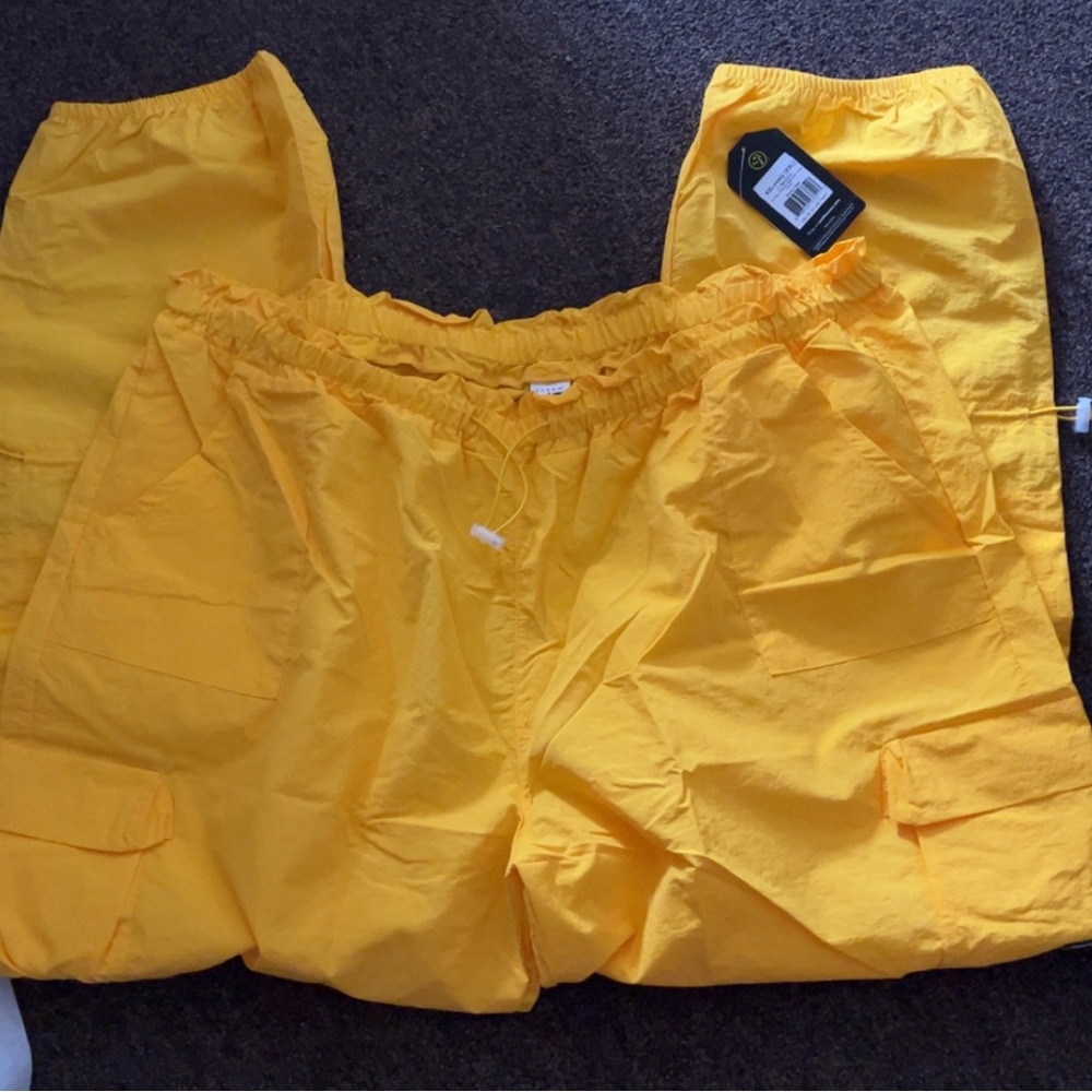 Zumba Fitness Vibrant Yellow Dance Pants - Picture 2 of 4
